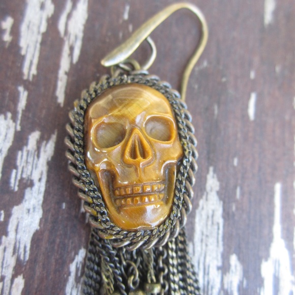 Annie Hammer skull and chain designer earrings - Picture 3 of 4